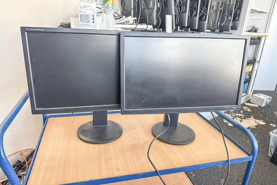 2 Monitore Iiyama ProLite B2780HSU, je 27"
