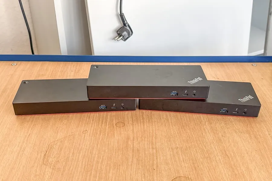 3 Lenovo ThinkPad Universal Thunderbolt 3 Dock Gen 2 DK1841 dockingstations