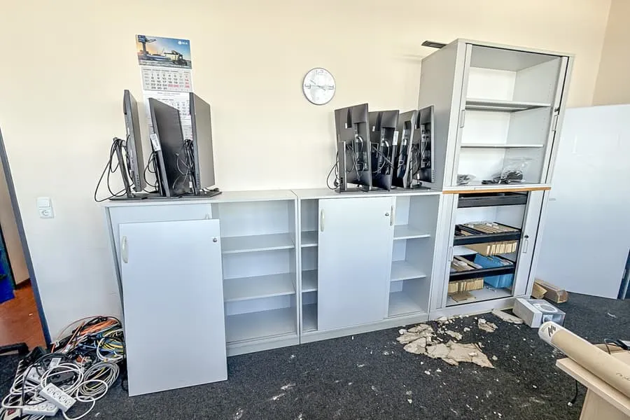 4 sliding door cabinets