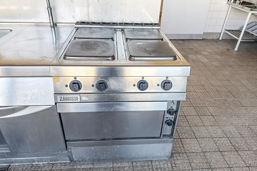 Blok piec/kuchenka Zanussi HCF/E800, 4-grupowy