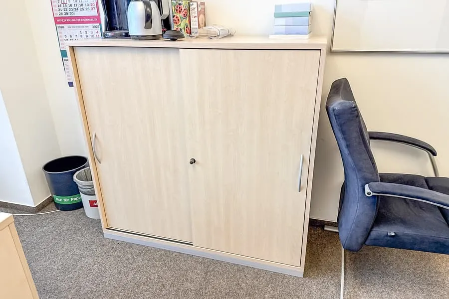 Kast met schuifdeuren