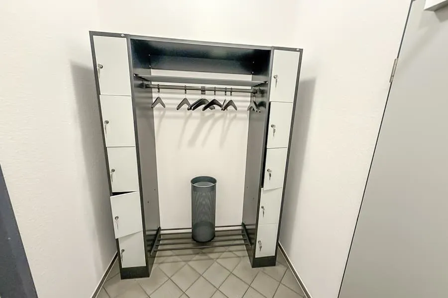Šatní skříň CP