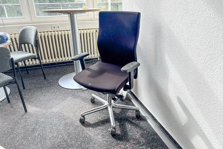 Chaise de bureau pivotante Schukra