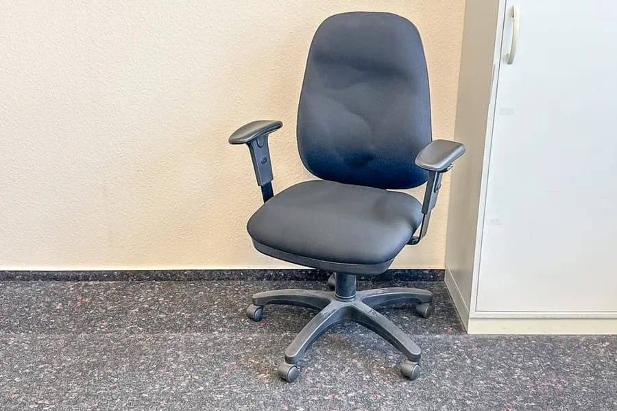 Chaise de bureau pivotante