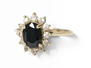 Entourage-Ring in Sternform