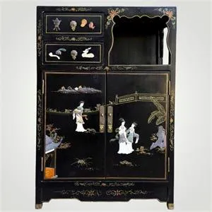 Chinoiserie příborník