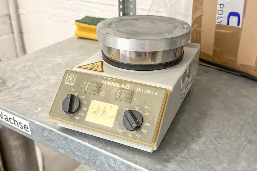 Laboratory heating plate Omnilab MR3001K