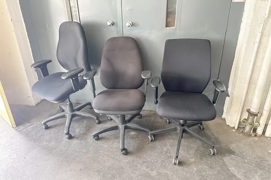 3 bureaustoelen met wieltjes