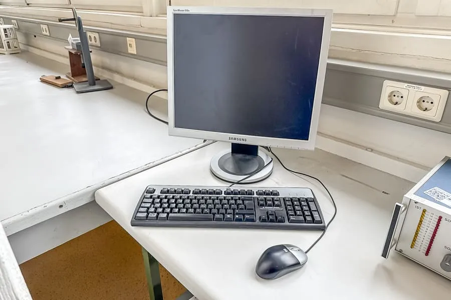 Obsolete computer system