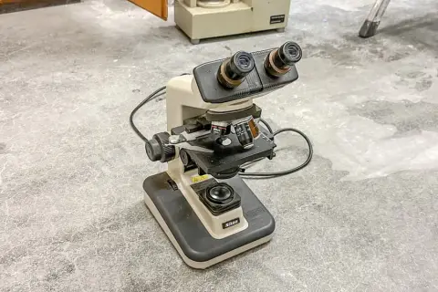 Microscope Nikon Antimould