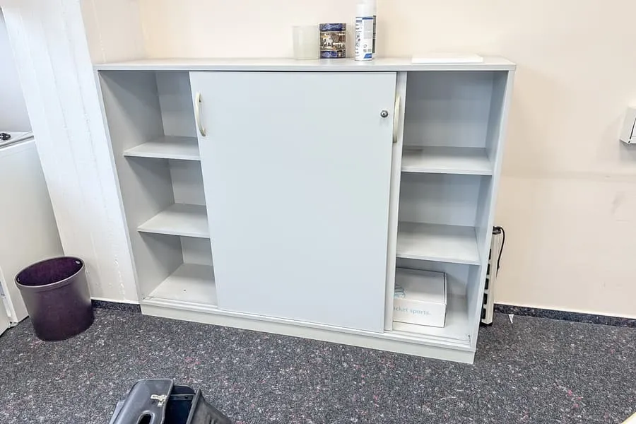 Schiebetürenschrank