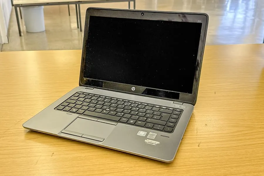 Ноутбук HP EliteBook 840