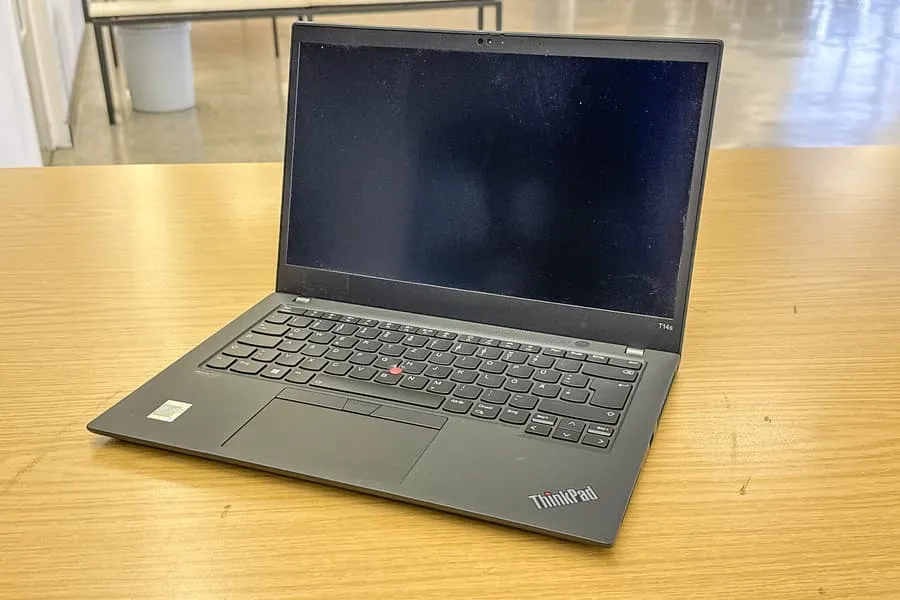 Ordinateur portable Lenovo ThinkPad T14s Gen2