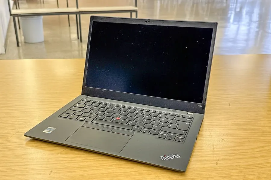Ordinateur portable Lenovo ThinkPad T14s Gen2