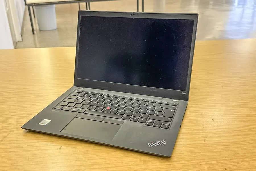 Ordinateur portable Lenovo ThinkPad T14s Gen2