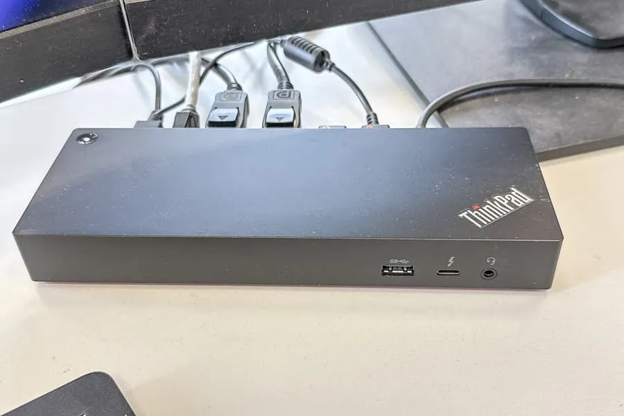 Lenovo ThinkPad Thunderbolt 3 Dock Gen2 DK1841 Docking Station