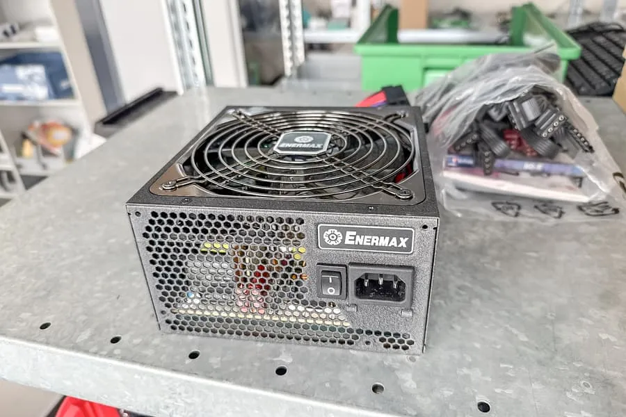 Power supply Platimax EPM500AWT