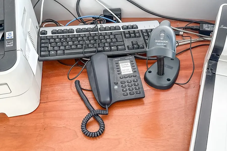 Klawiatura, skaner i telefon