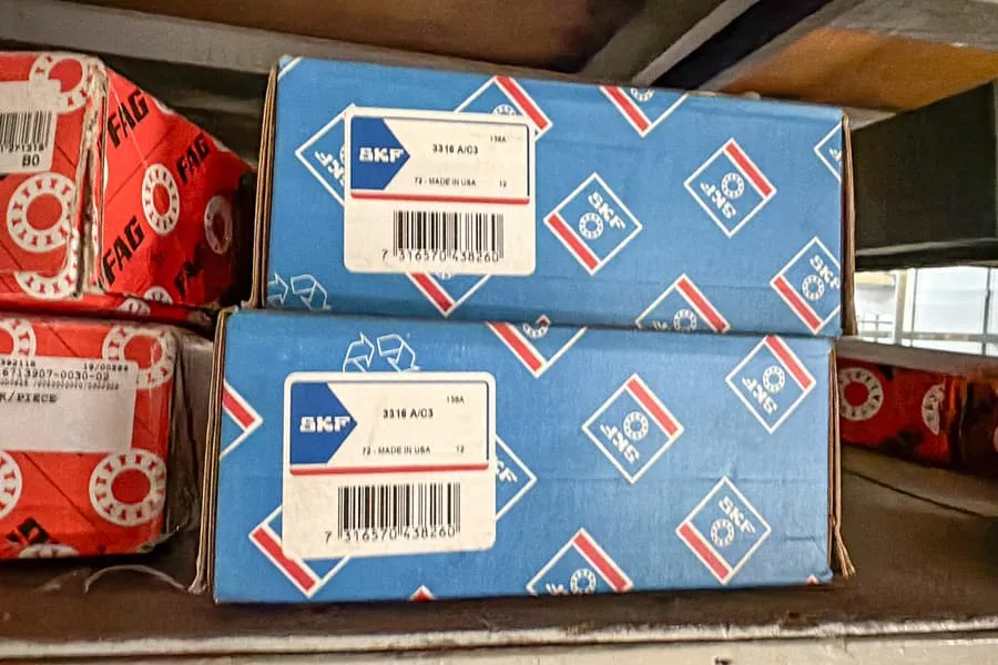 2 rouleaux de roulements à billes SKF 3316 A/C3