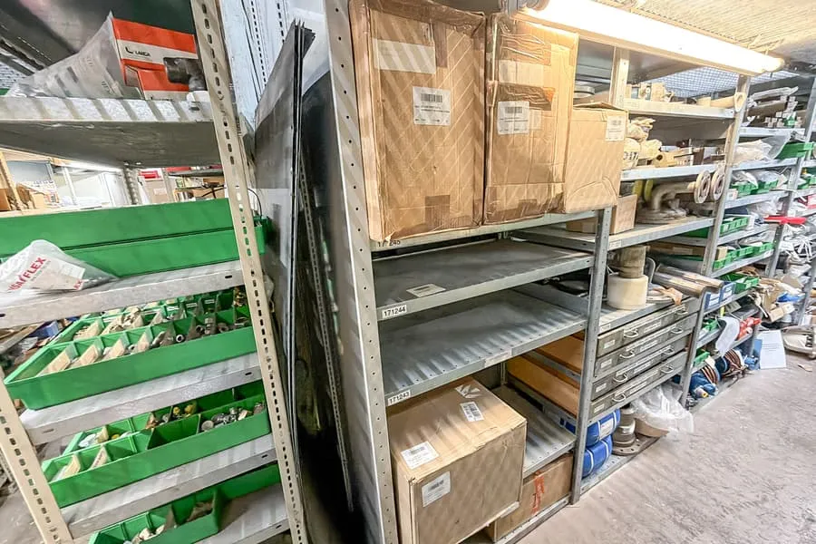 Zawartość regału: worki filtracyjne