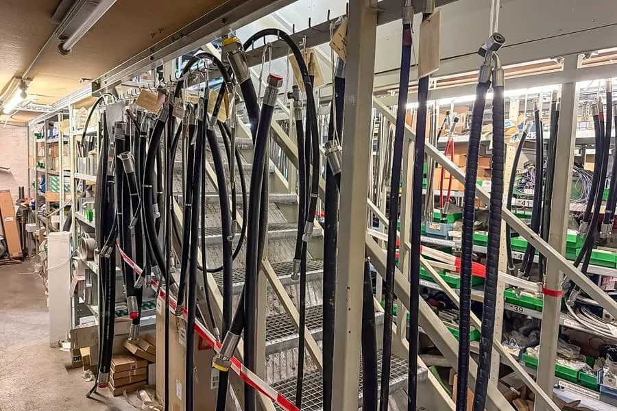 Lot of high-pressure hoses