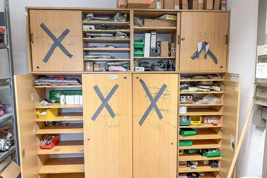 2 cabinets