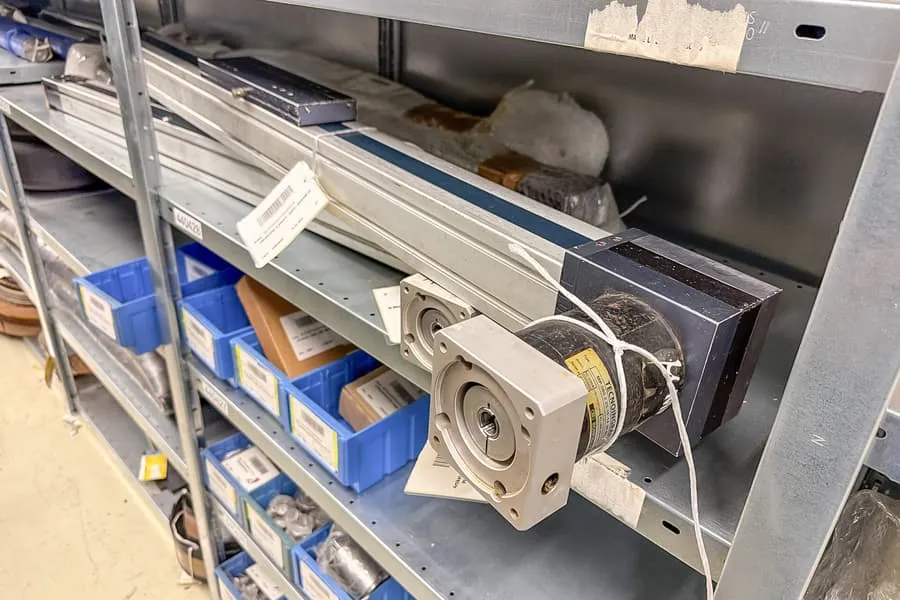Linear axis with planetary gearbox Emore ELM80