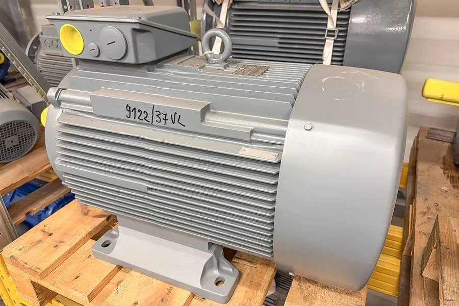 Moteur triphasé VEM IE3-W41R 225S 4 C TPM VL HW