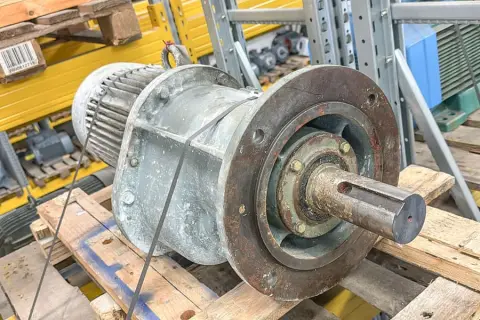 Elektromotor
