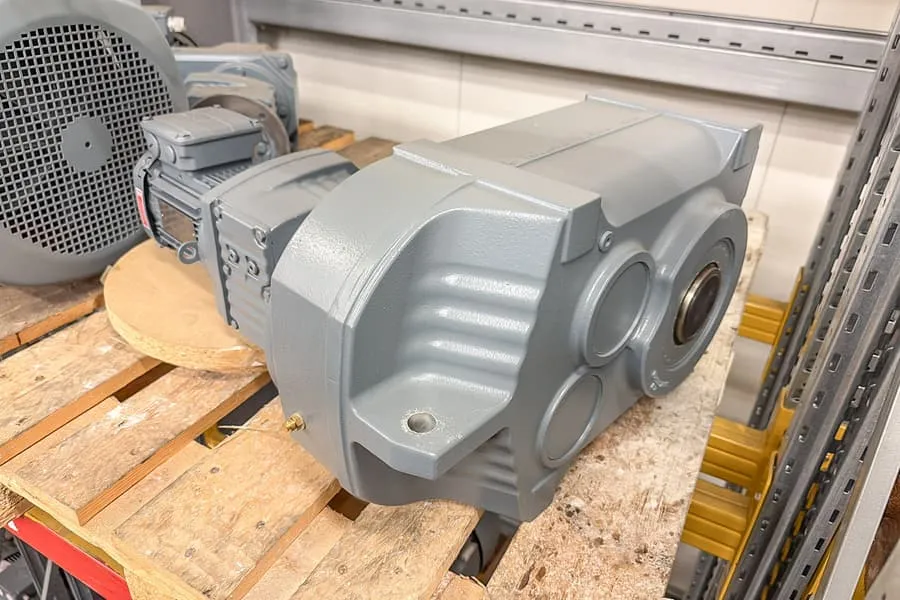Dvojitý převodový motor SEW FV87/G R57 DRN7 M4