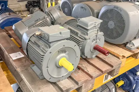 3 Elektromotoren