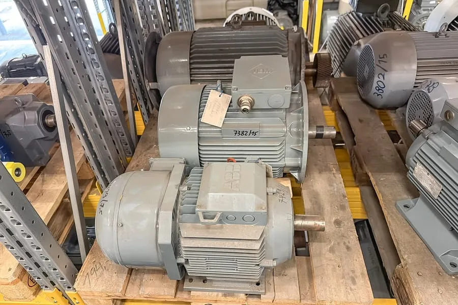 3 Elektromotoren