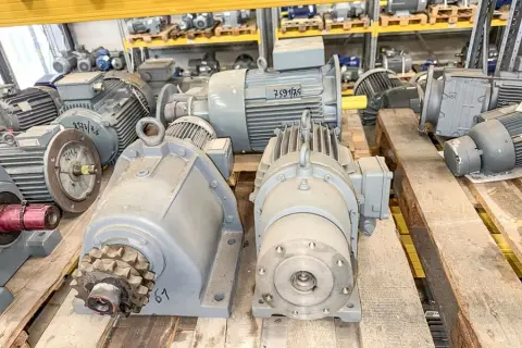 4 Elektromotoren