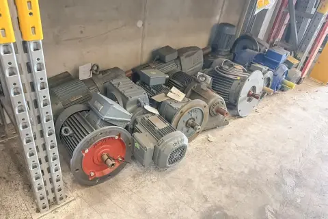 11 Elektromotoren