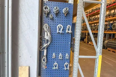 Shelf contents: shackles and lifting rings