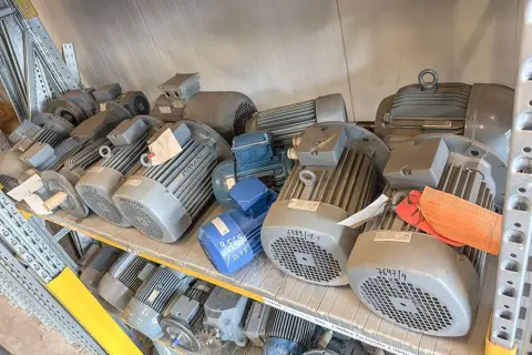13 Elektromotoren