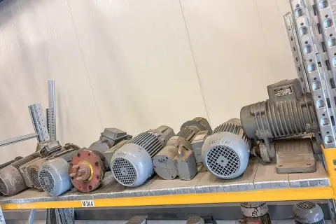 10 Elektromotoren