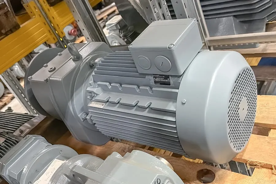 Elektrogetriebemotor KEB G63C DA160MB4
