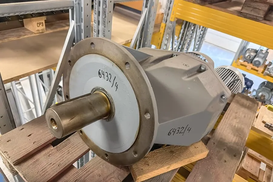 Elektrický převodový motor KEB ZC 6 XPR 112 MX 6