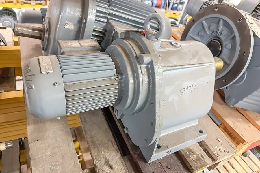 Elektrogetriebemotor Bauer G63-107/DK96-241