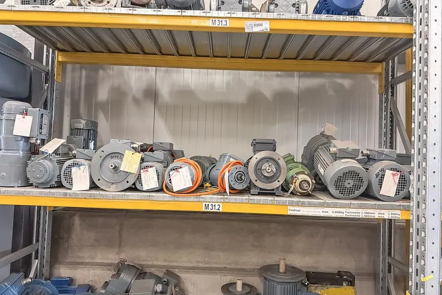 Inhoud legplank: elektromotoren