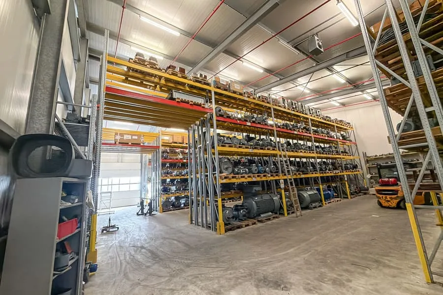 Heavy-duty shelving, approx. 36 linear meters